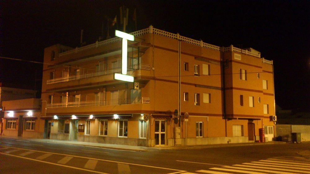 Hotel Trabuco Santiago De La Ribera Exterior photo